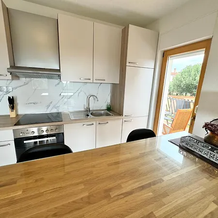 Apartmani Liznjan Liznjan